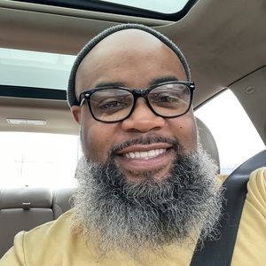 Meet your Posher, Ty